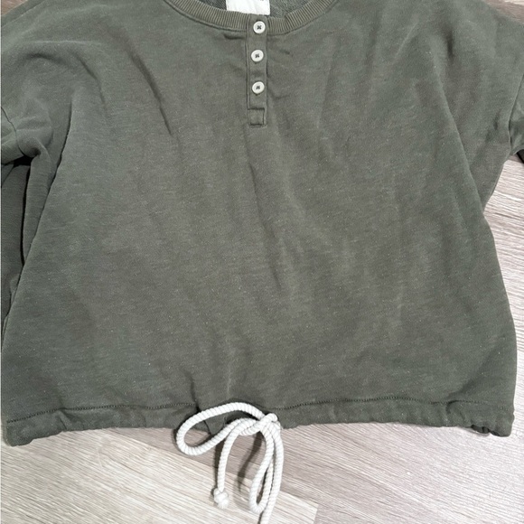 American Eagle Olive Green Knit Top - Picture 5 of 5